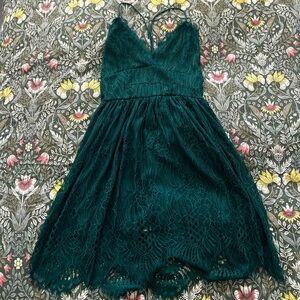 Dark green backless lace dress